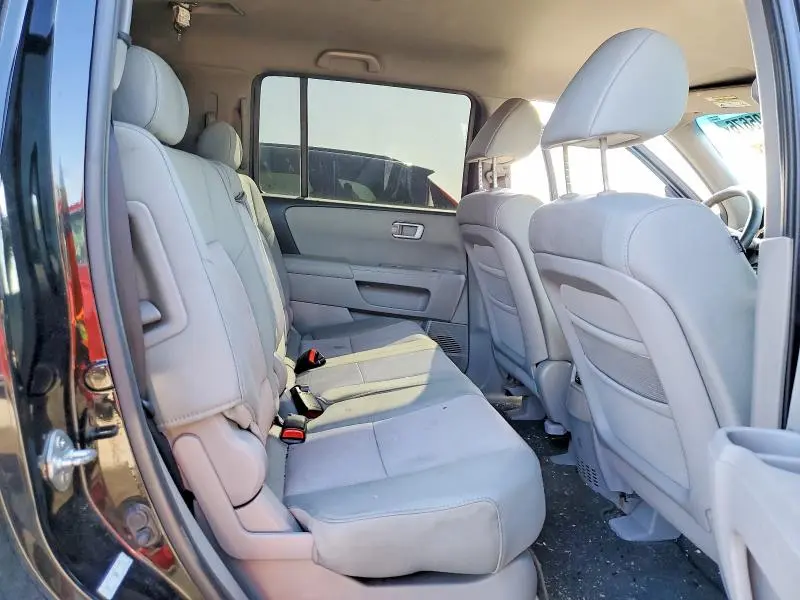2011 HONDA PILOT EX  