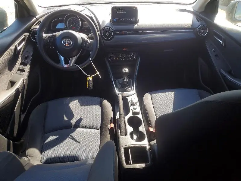 2017 TOYOTA YARIS IA BASE  