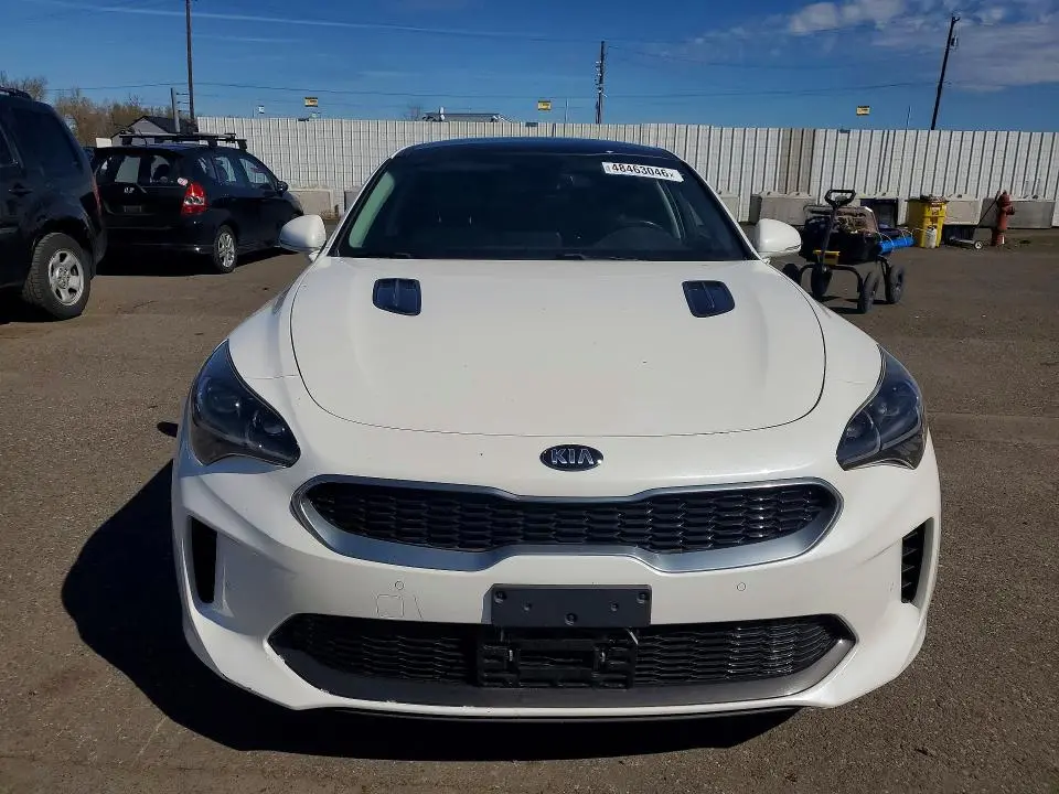 2018 KIA STINGER PREMIUM  