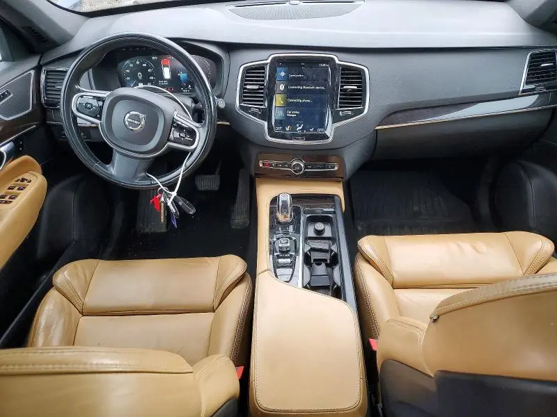 2018 VOLVO XC90 T8  