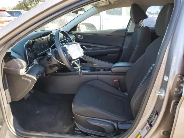 2021 HYUNDAI ELANTRA SEL  