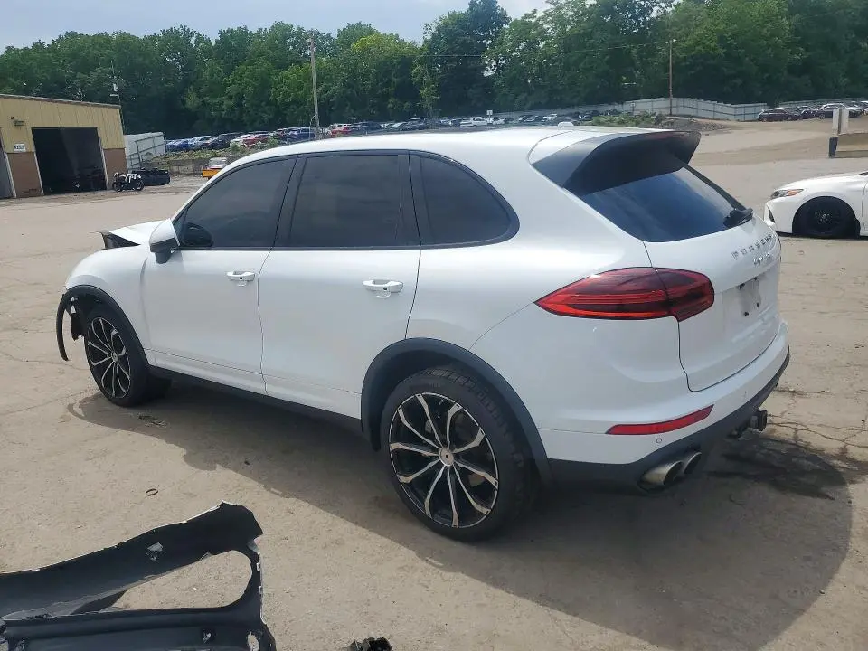 2016 PORSCHE CAYENNE S  