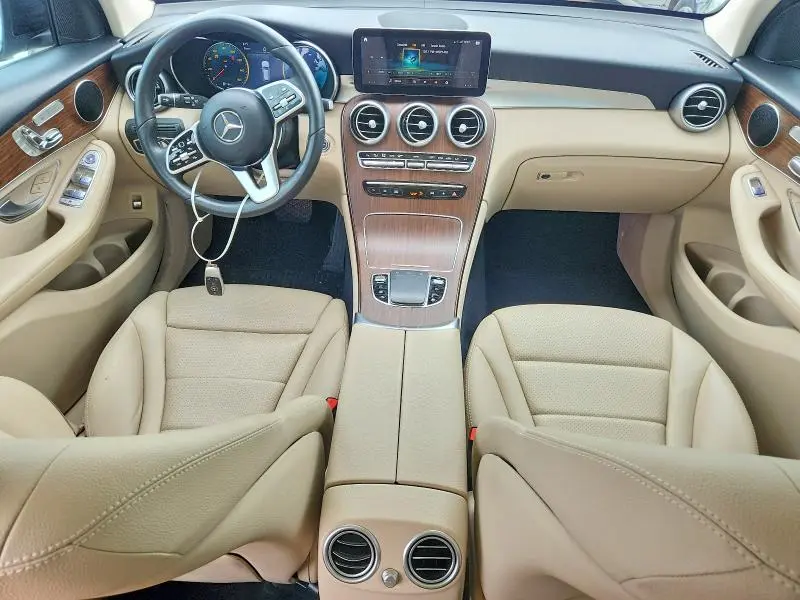 2021 MERCEDES-BENZ GLC 300 4MATIC  