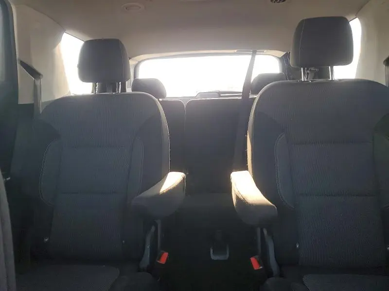 2021 CHEVROLET TRAVERSE LT  