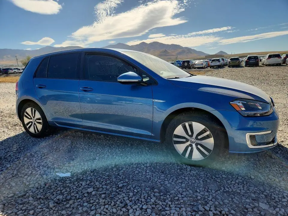 2016 VOLKSWAGEN E-GOLF SEL PREMIUM  