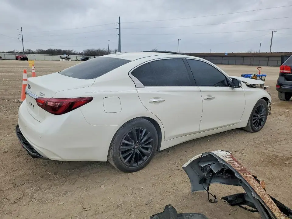 2023 INFINITI Q50 LUXE  