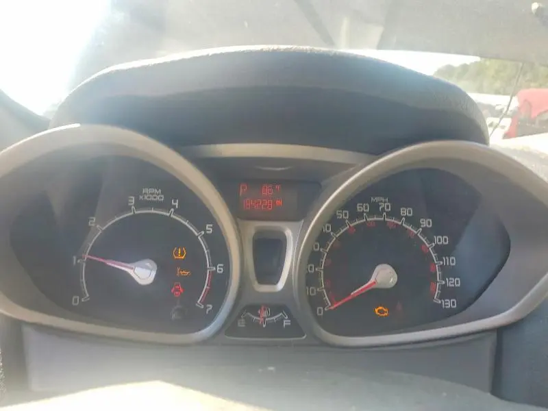 2011 FORD FIESTA SE  