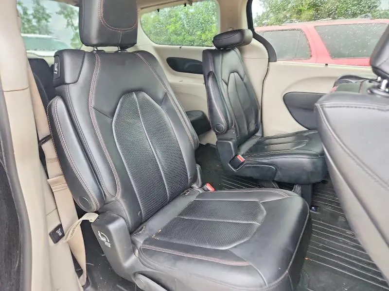 2017 CHRYSLER PACIFICA TOURING L PLUS  