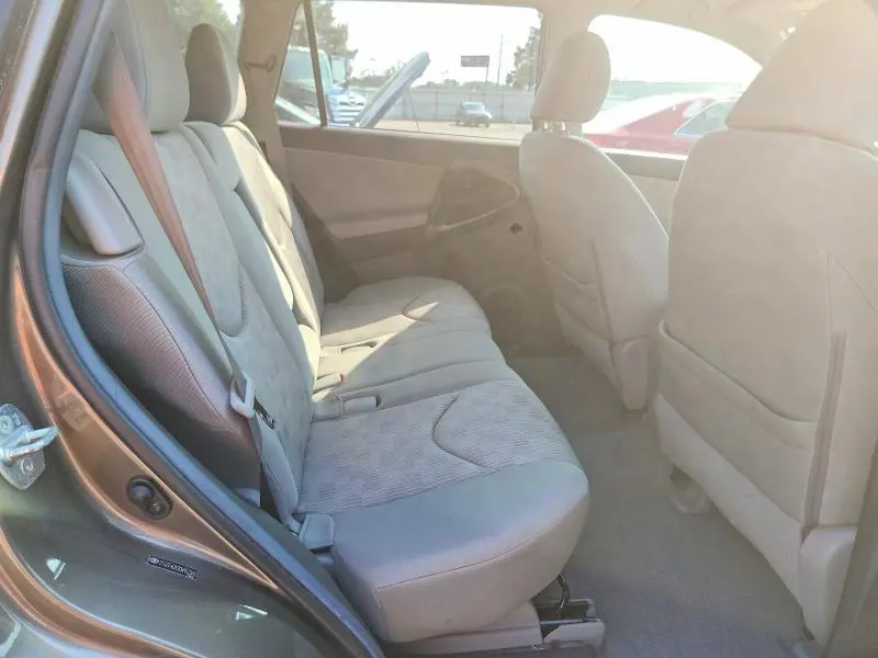 2012 TOYOTA RAV4 BASE  