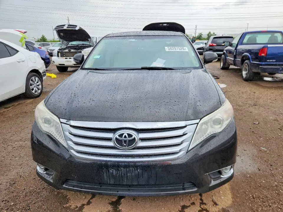 2011 TOYOTA AVALON LIMITED  