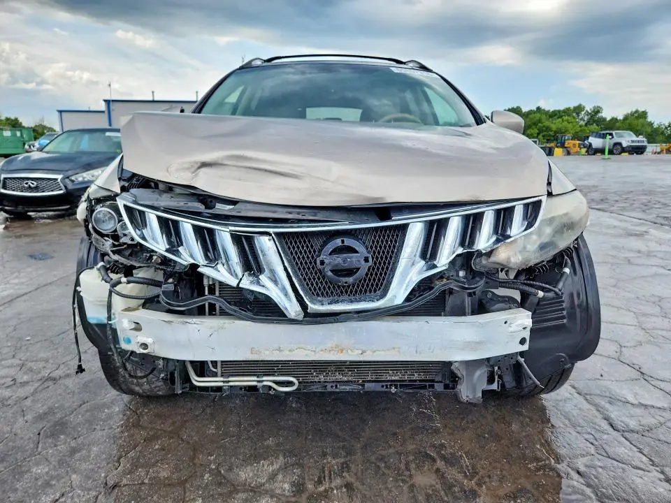 2010 NISSAN MURANO S  