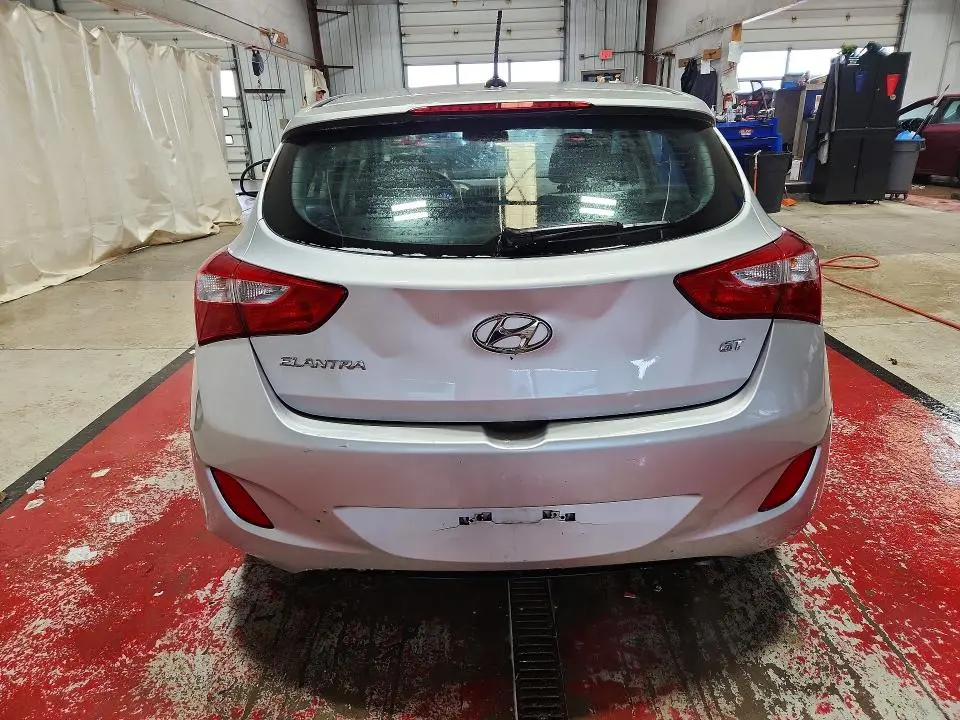 2016 HYUNDAI ELANTRA GT BASE  