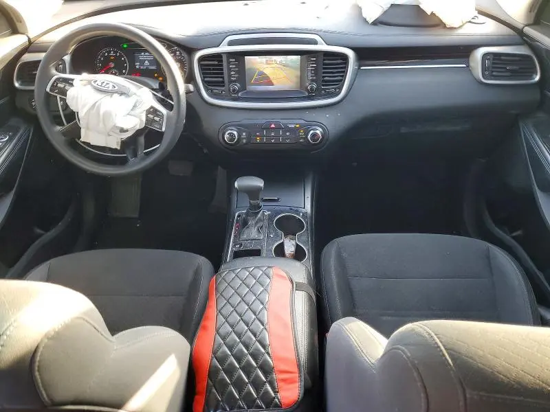 2020 KIA SORENTO LX V6  