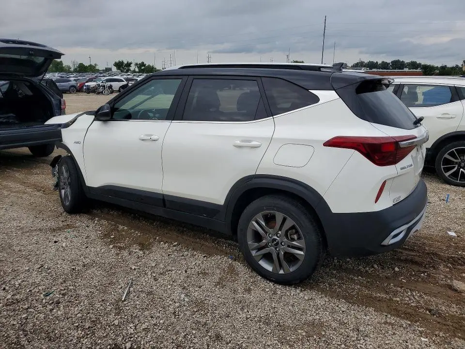 2022 KIA SELTOS S  