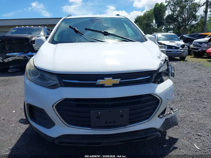2017 CHEVROLET TRAX LT