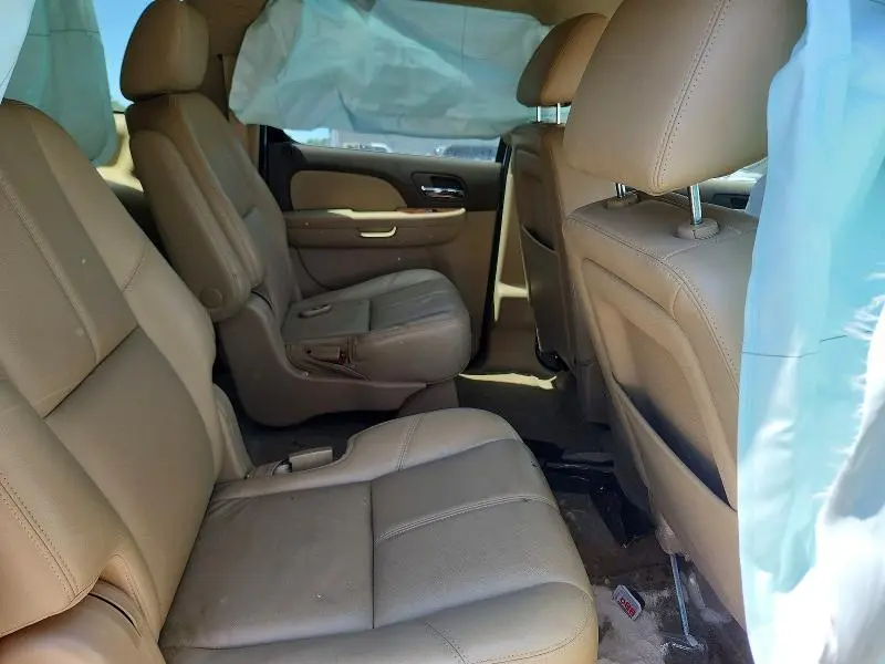 2013 CHEVROLET SUBURBAN C1500 LT  