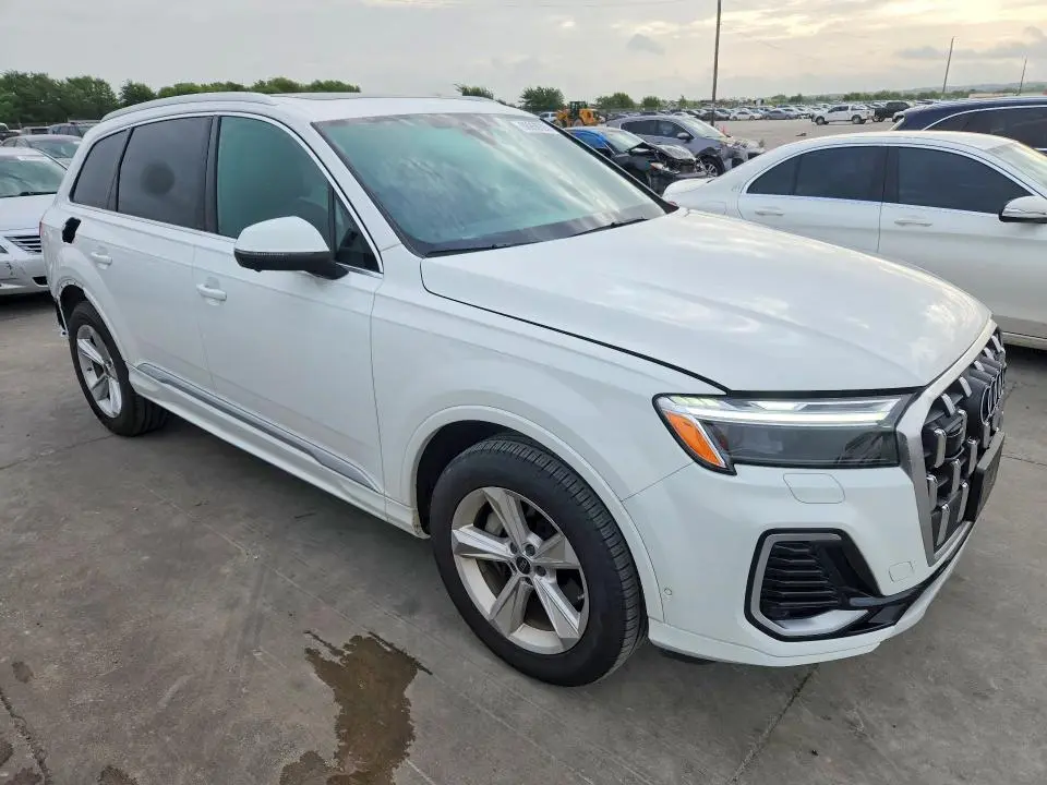 2025 AUDI Q7 PREMIUM  