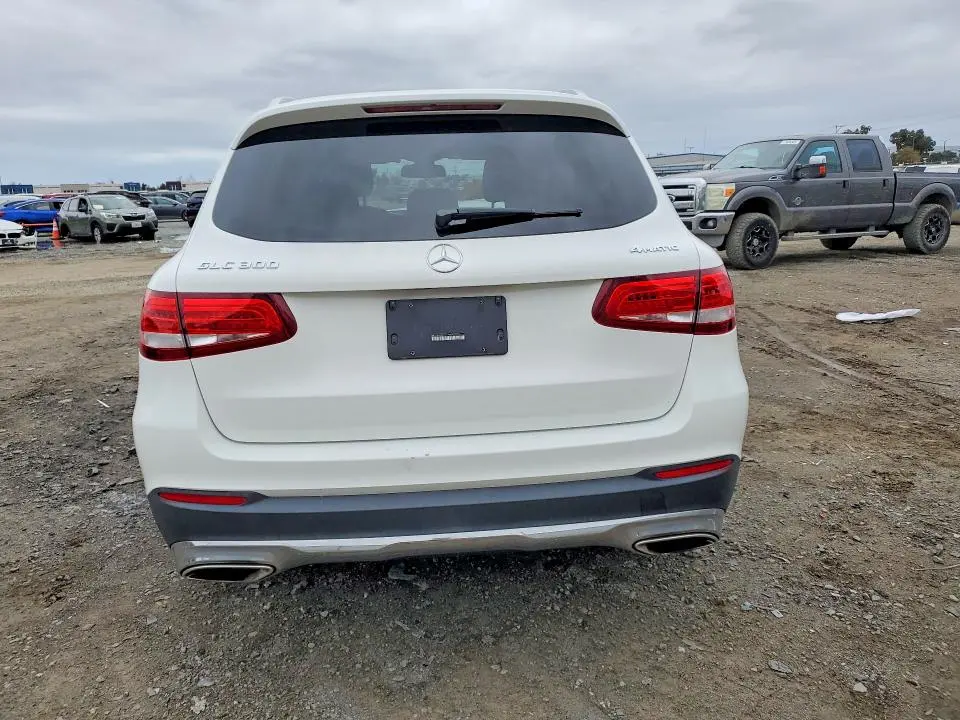 2019 MERCEDES-BENZ GLC 300 4MATIC  