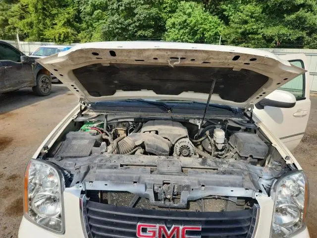 2013 GMC YUKON SLT  