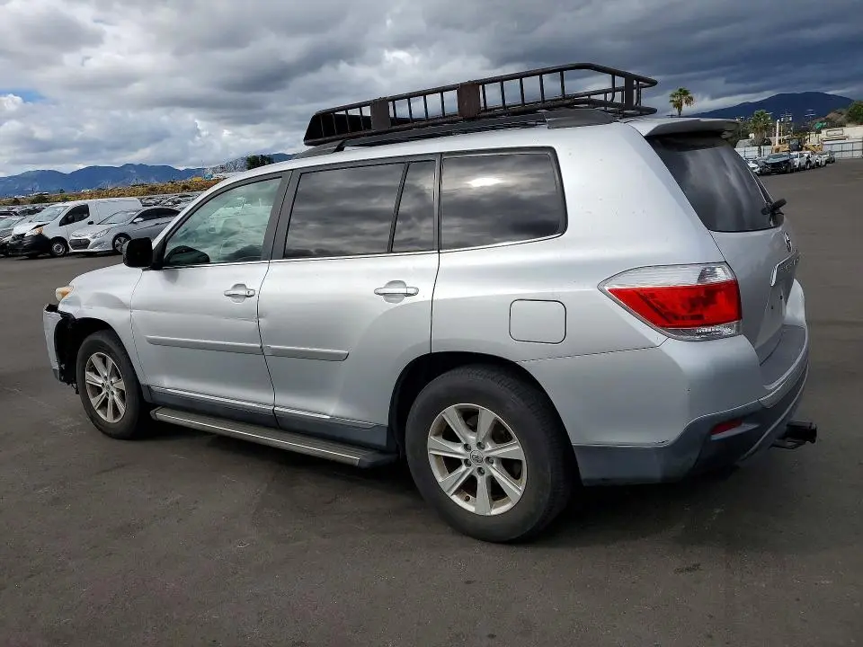 2011 TOYOTA HIGHLANDER BASE  