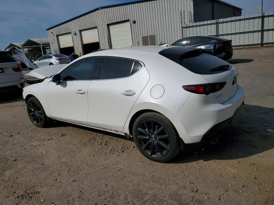 2021 MAZDA 3 PREMIUM  