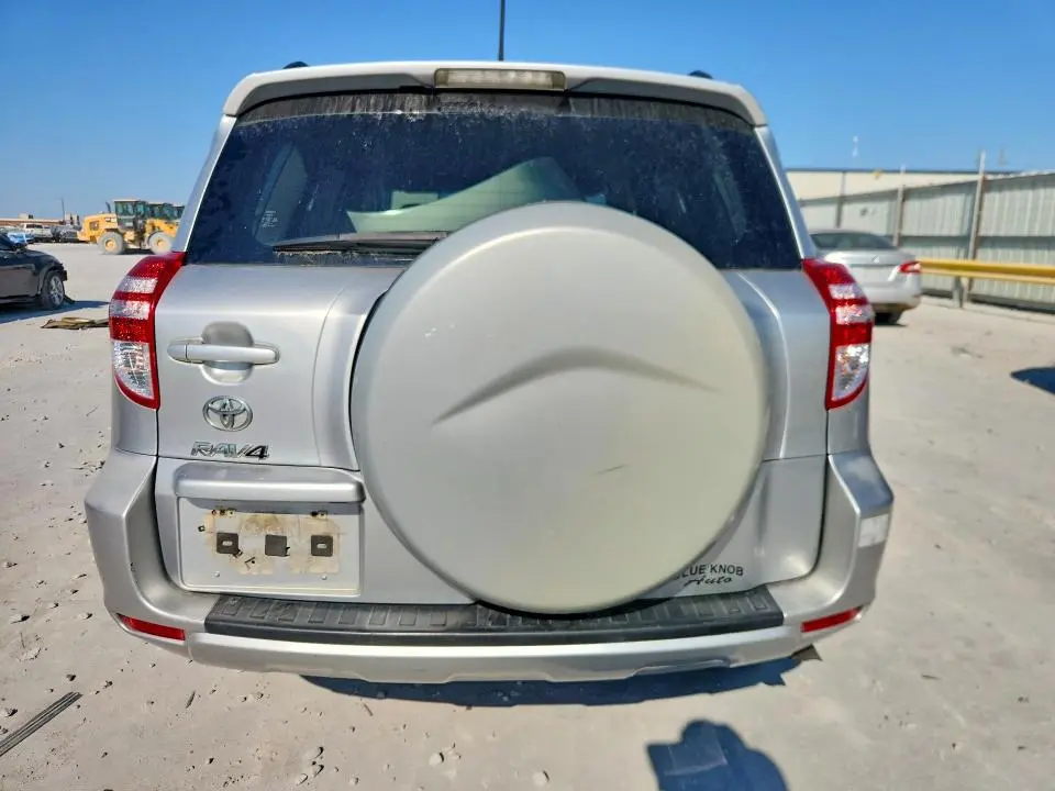 2011 TOYOTA RAV4 BASE  