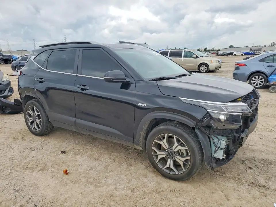 2023 KIA SELTOS   