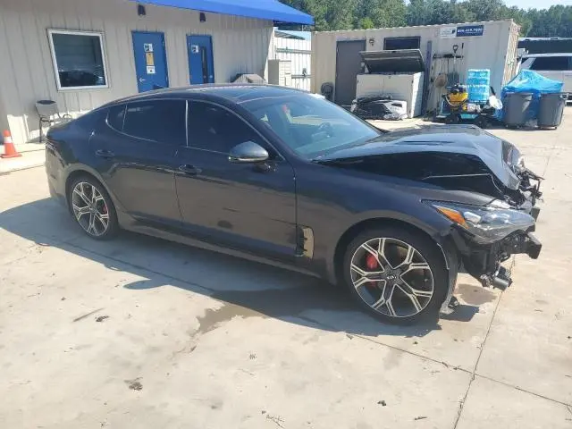 2021 KIA STINGER GT2  