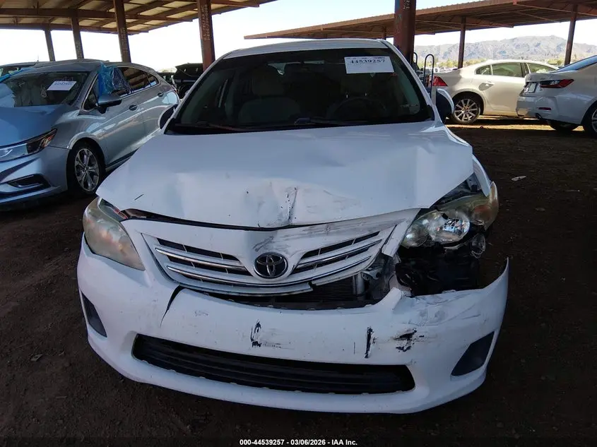 2013 TOYOTA COROLLA LE