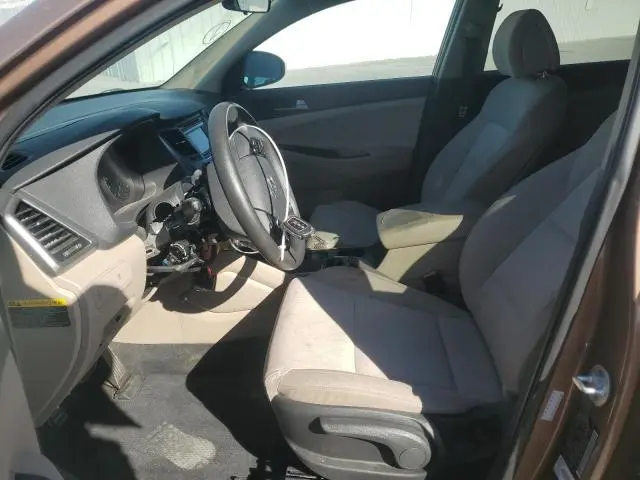 2016 HYUNDAI TUCSON SE  