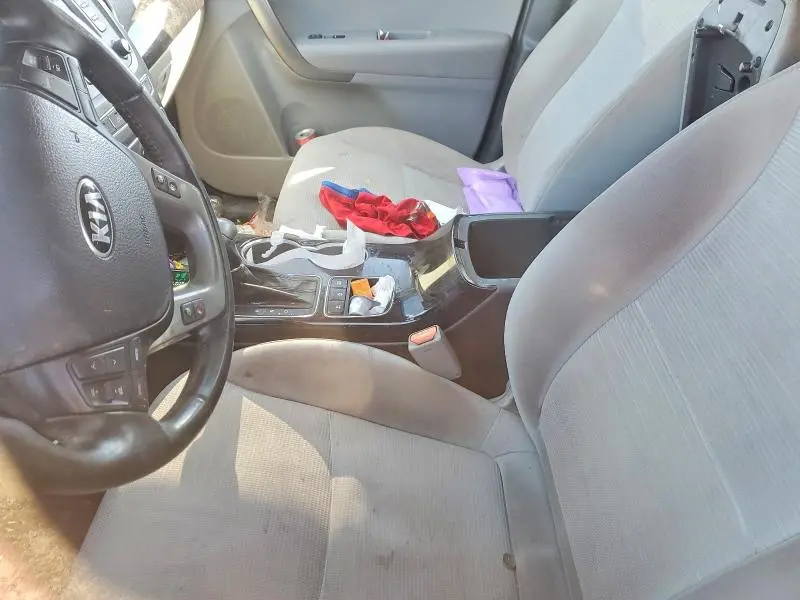 2015 KIA SORENTO LX  