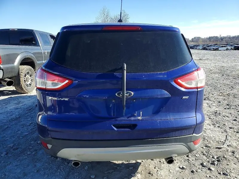 2016 FORD ESCAPE SE  
