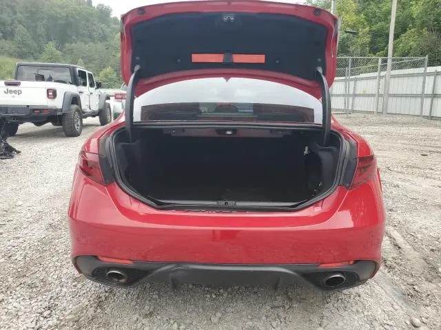 2017 ALFA ROMEO GIULIA TI  