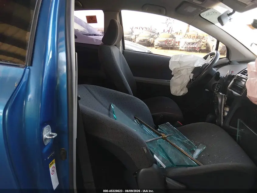 2010 TOYOTA YARIS  
