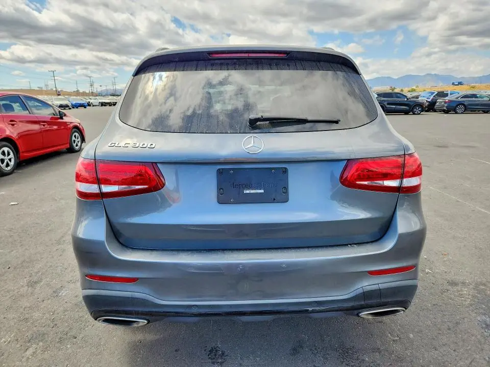2019 MERCEDES-BENZ GLC 300  