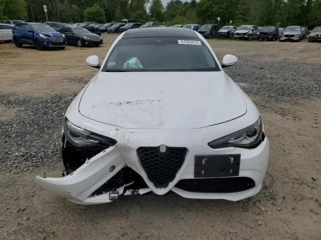 2019 ALFA ROMEO GIULIA   