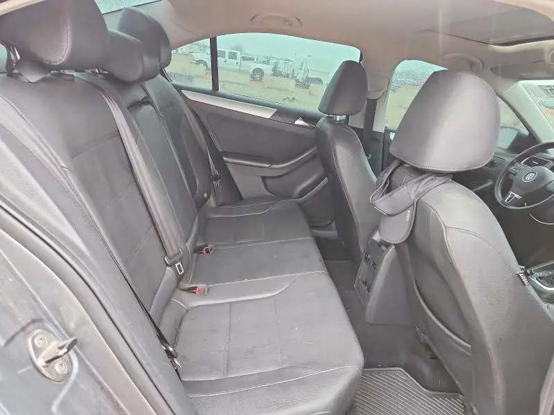 2011 VOLKSWAGEN JETTA TDI  