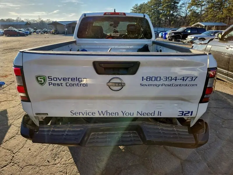 2022 NISSAN FRONTIER S  