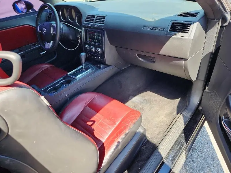 2013 DODGE CHALLENGER SXT  