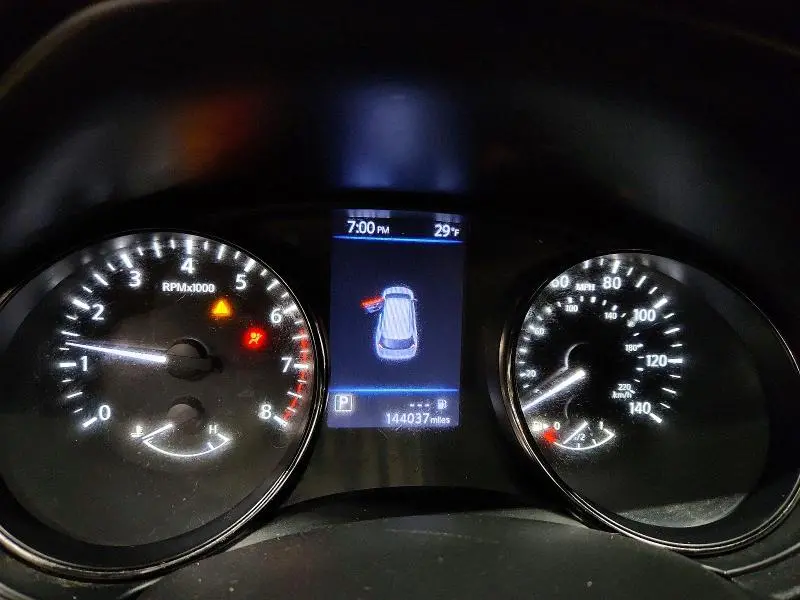 2018 NISSAN ROGUE SL  