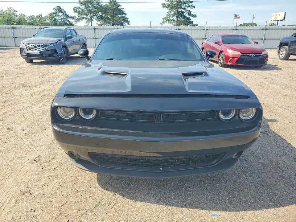 2021 DODGE CHALLENGER SXT  