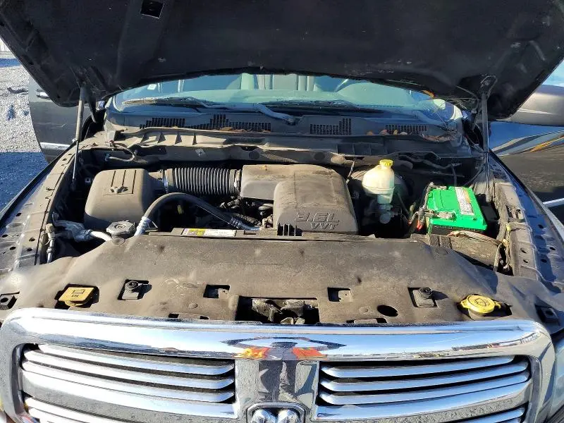 2015 RAM 1500 SLT  