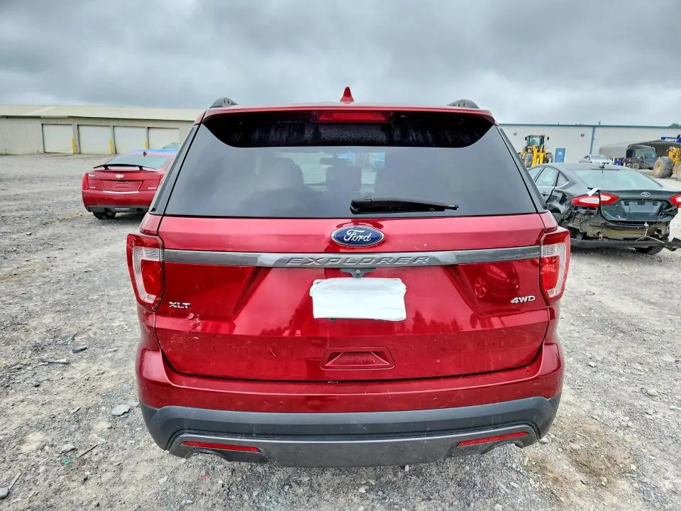 2017 FORD EXPLORER XLT  