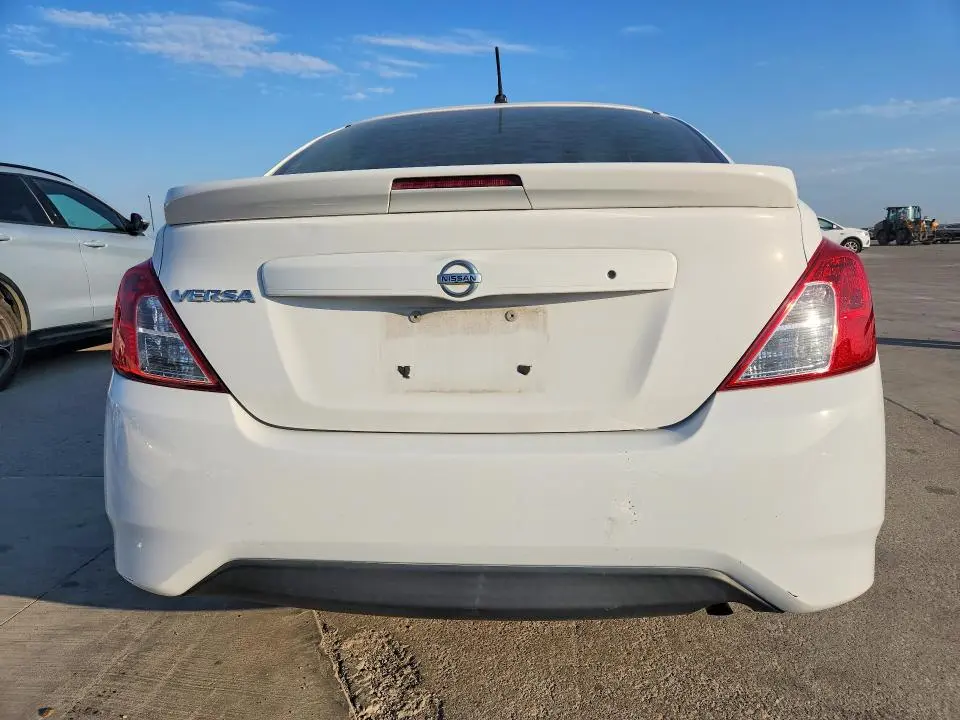 2018 NISSAN VERSA S PLUS  
