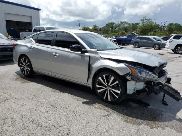 2021 NISSAN ALTIMA SR  