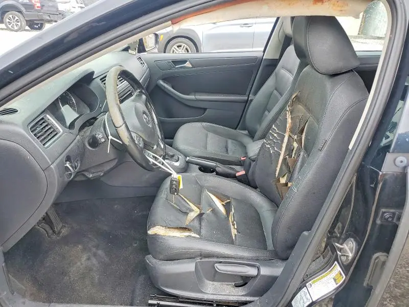 2012 VOLKSWAGEN JETTA SE  