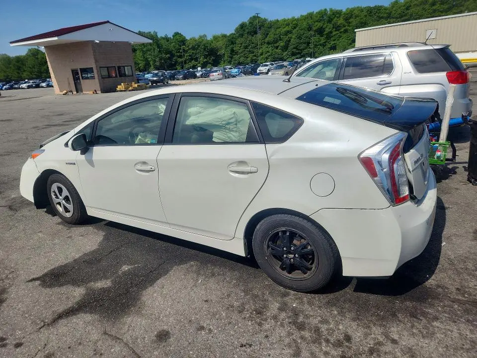 2015 TOYOTA PRIUS TWO  