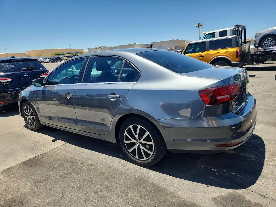 2017 VOLKSWAGEN JETTA SE  
