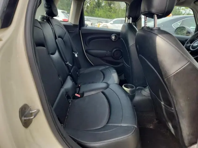 2016 MINI COOPER   