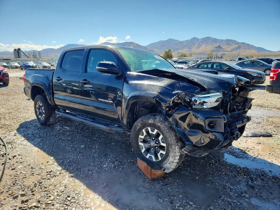 2017 TOYOTA TACOMA TRD SPORT  